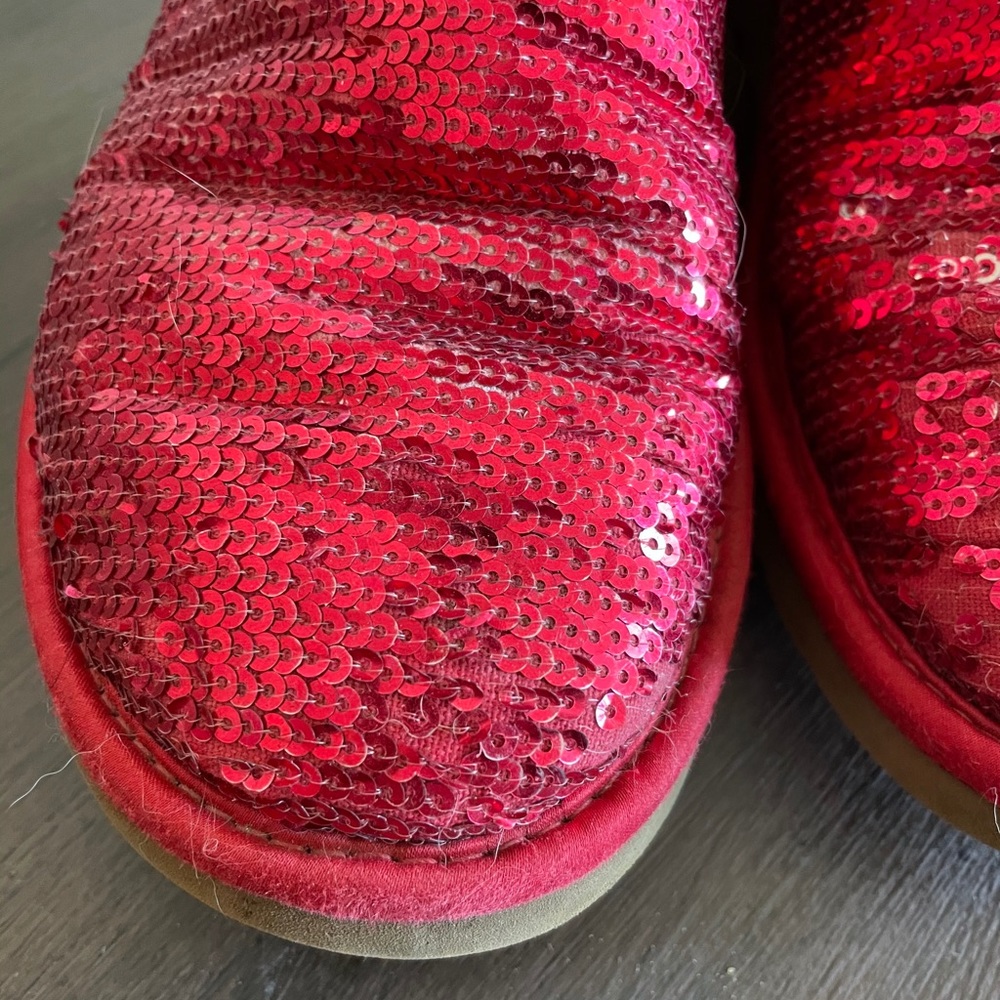 Red sequin Uggs - Picture 11 of 13
